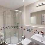 Art Garden Towers Apartment *