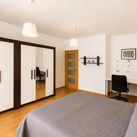Art Garden Towers Apartament Praga