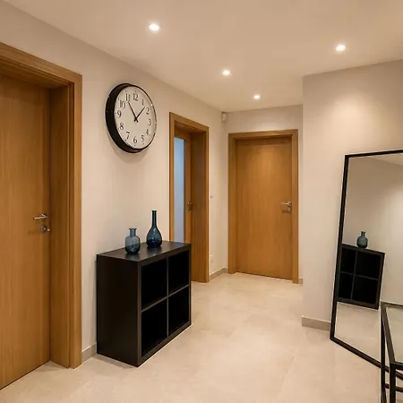 Art Garden Towers Apartament Praga
