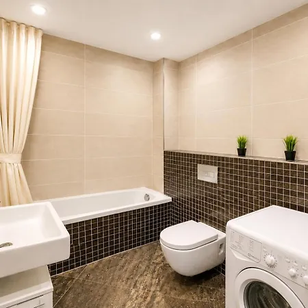 Art Garden Towers Apartament Praga