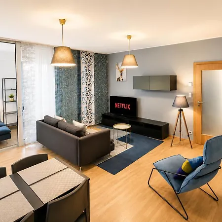 Art Garden Towers Apartament Praga